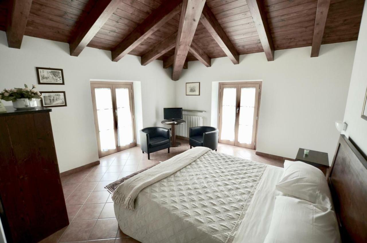 Agriturismo Ca' Del Sartu บอบบิโอ ภายนอก รูปภาพ